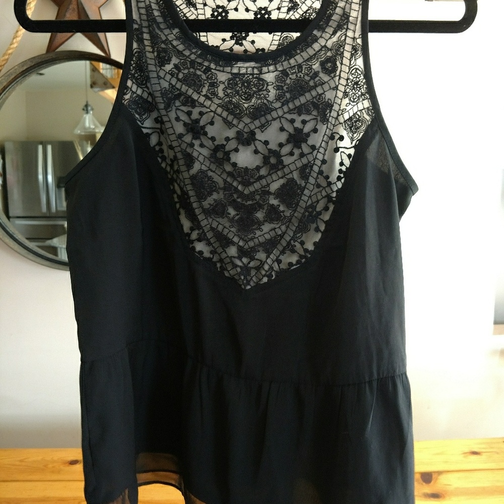 AEO black sleeveless top